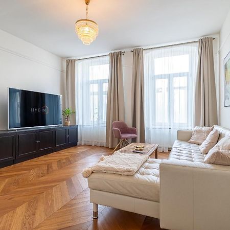 Trendy Apartment In Central Bratislava Extérieur photo