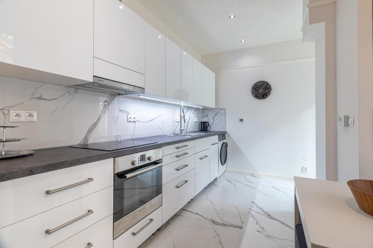 Trendy Apartment In Central Bratislava Extérieur photo
